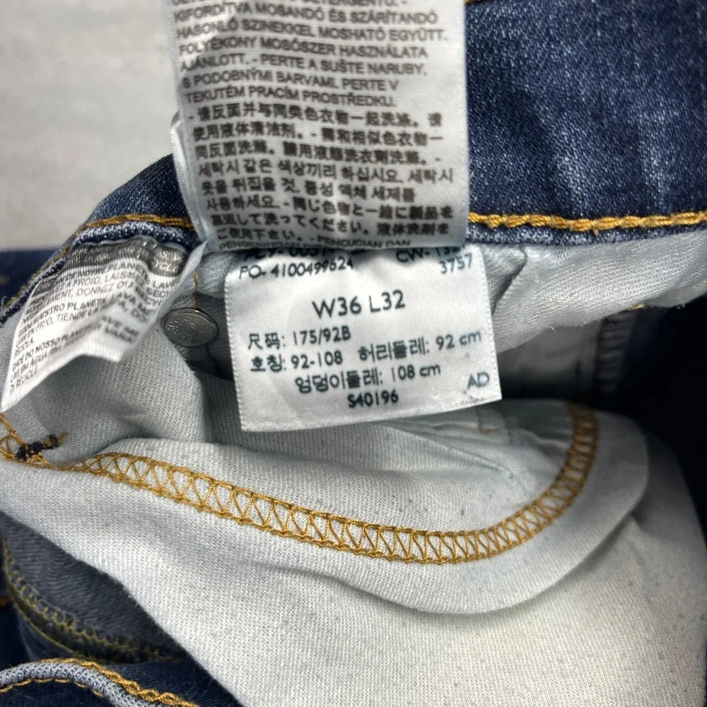 Levi's 514 Jeans Mens 36x32 Blue Denim Faded Double Stitch Slim Fit Straight Leg